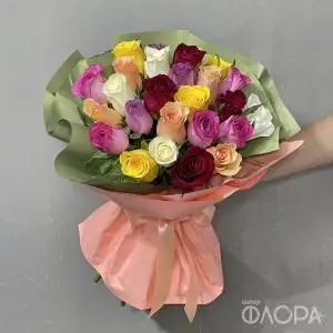 Букет из разноцветных Кенийских роз №2