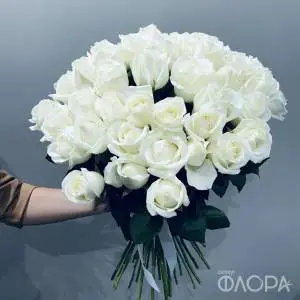 Букет из 51 белой розы