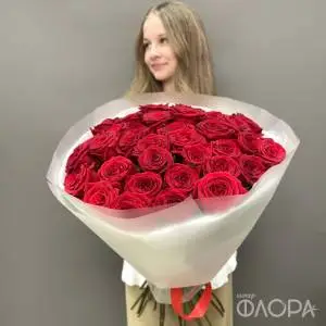 35 красных роз 